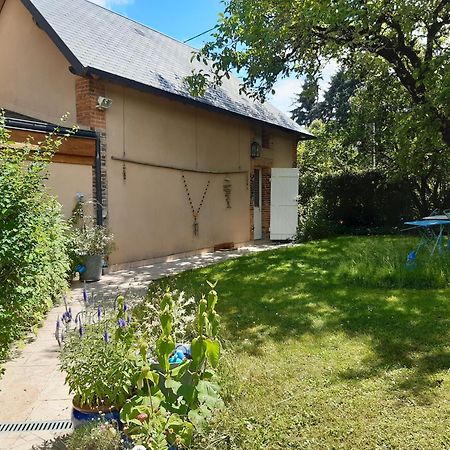 Le Buisson De La Gariole Bed & Breakfast Aubigny-sur-Nere Exterior photo