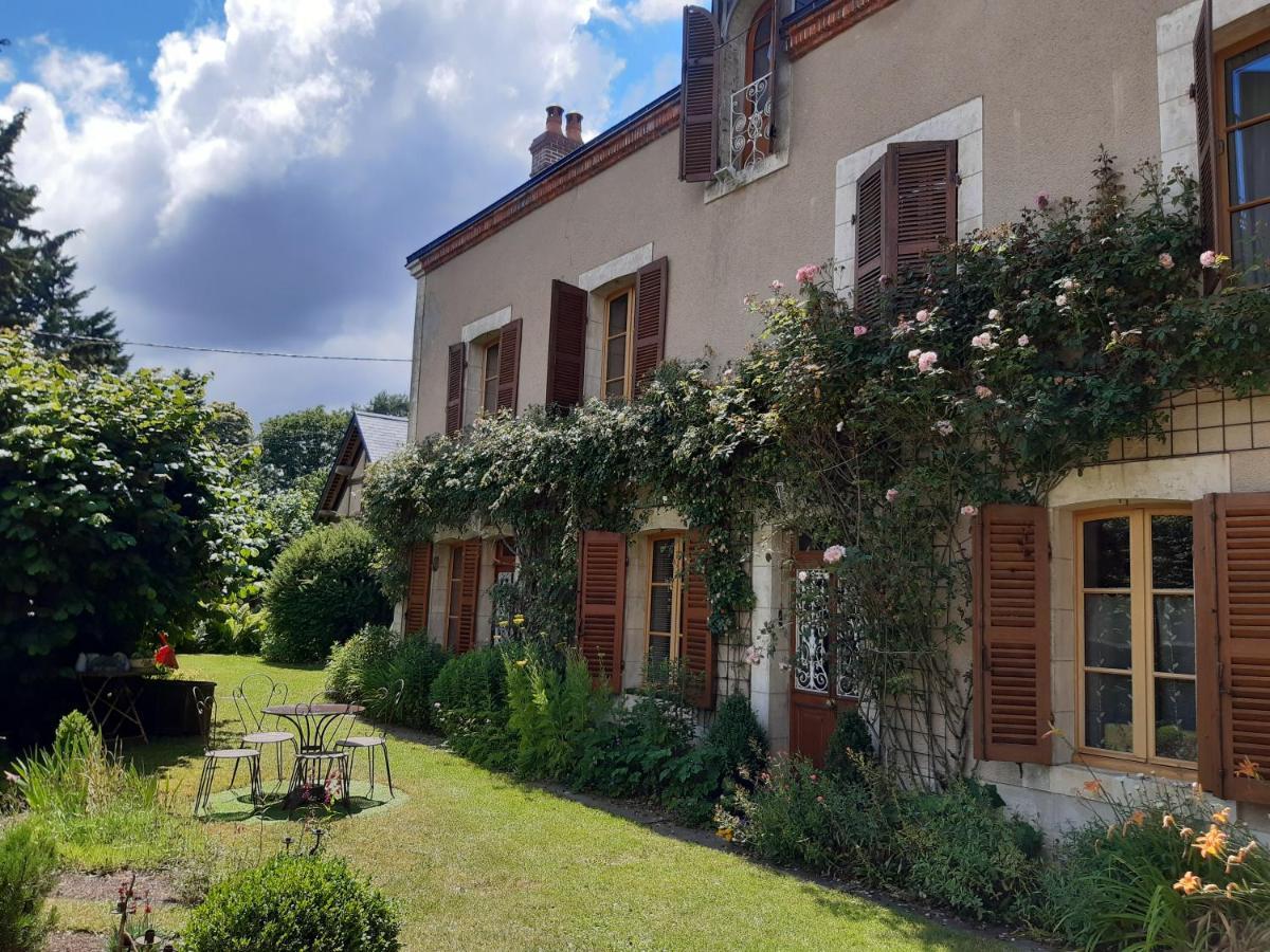 Le Buisson De La Gariole Bed & Breakfast Aubigny-sur-Nere Exterior photo