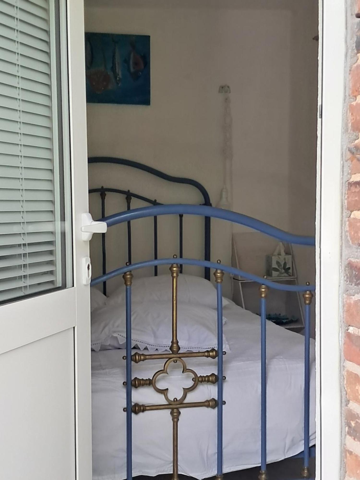 Le Buisson De La Gariole Bed & Breakfast Aubigny-sur-Nere Exterior photo